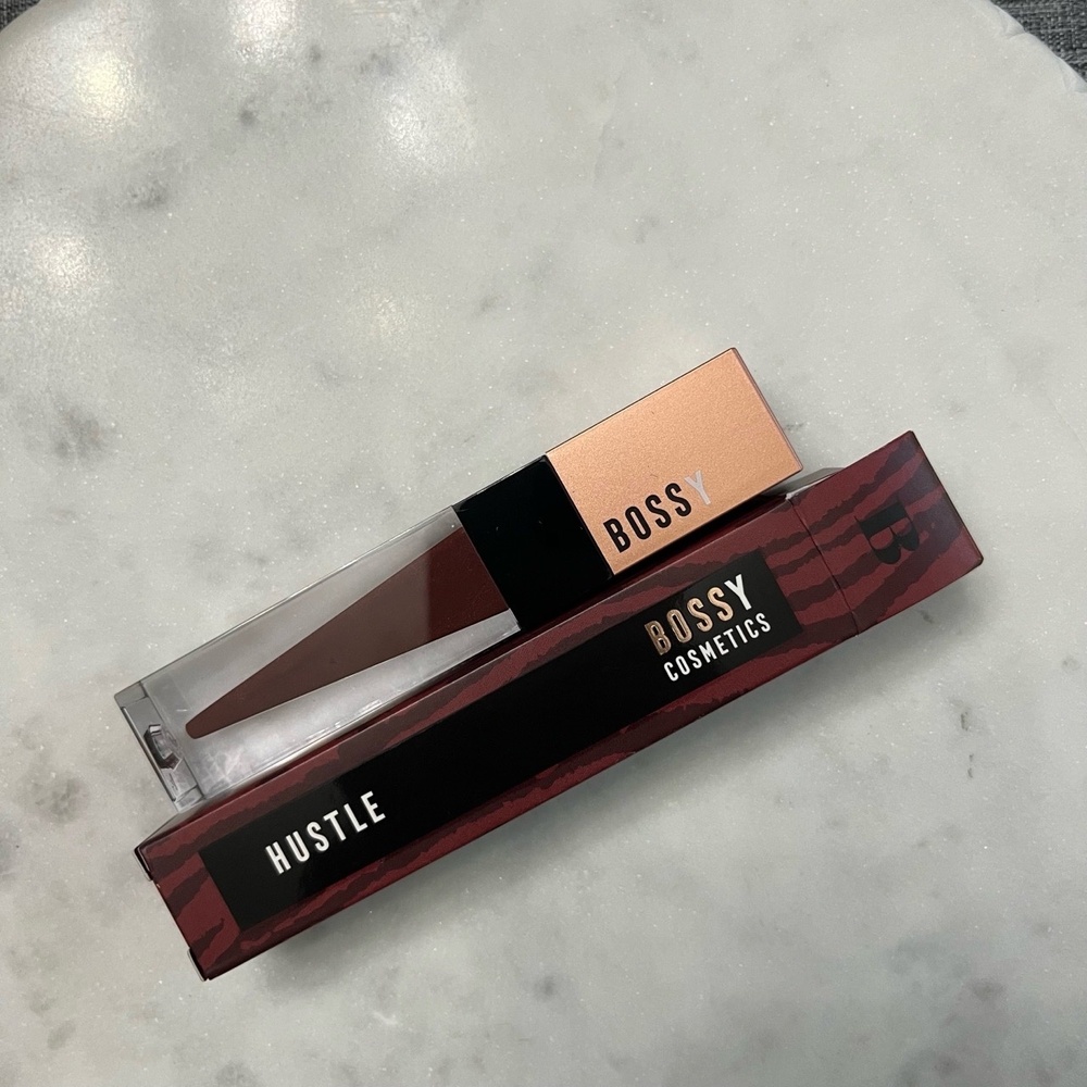 New NWT Bossy Cosmetics Liquid Lipstick HUSTLE Power Women Essentials‎ Makeup